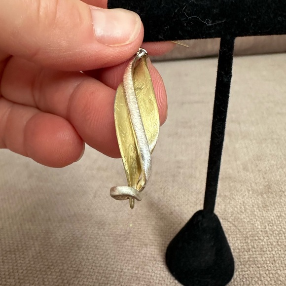 Josan NY Gold and Silver Earrings, NEW - Picture 11 of 12